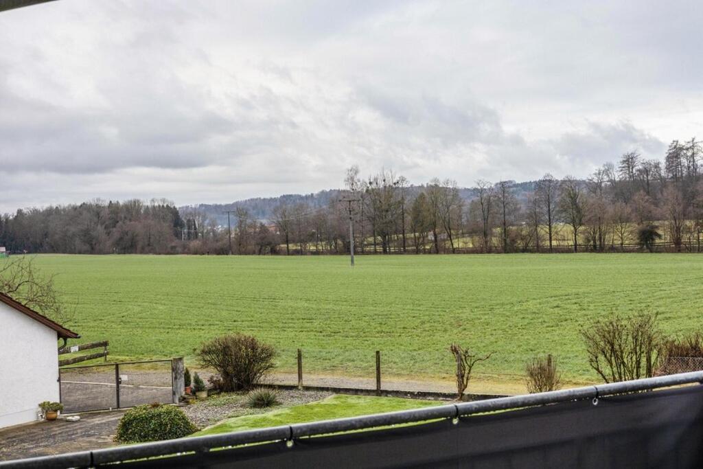 Wolpertswende Ferienwohnung Im Gruenen, 10 Km Rv, 30 Km Bodensee, Kueche Bad Balkon מראה חיצוני תמונה